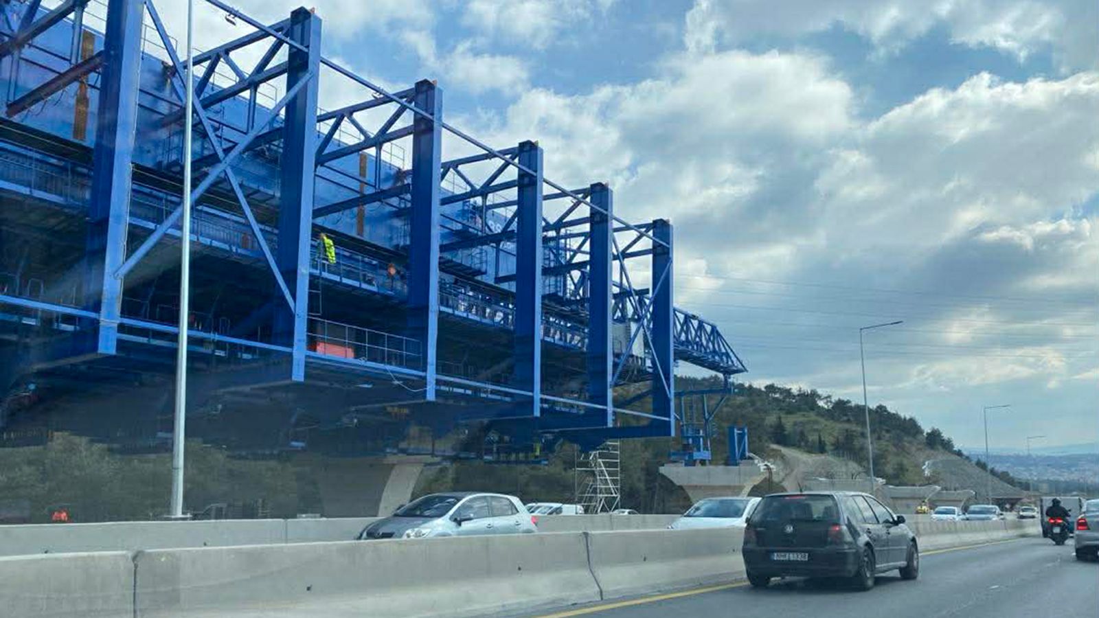 Χ. Δήμας: «Στο 50% η πρόοδος κατασκευής του Flyover»